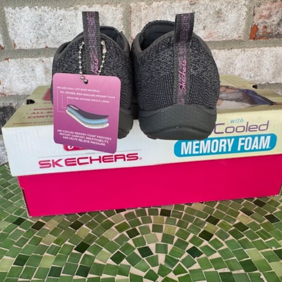 SKECHERS RELAXED FIT BREATHE EASY FORTUNEKNIT - Picture 7 of 13